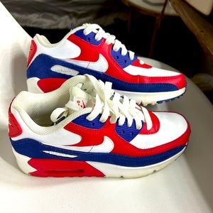 Nike Air Max.
